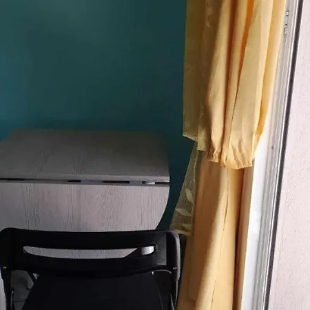 Guest house Chambre Privee Dans Un Appartement De 4 Chambres